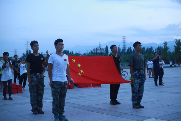 1536332778120996.jpg 走进暑期2.jpg