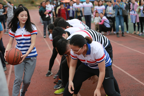 1514533834993948.jpg 海底捞月_副本.jpg